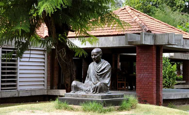 Mahatma-Gandhi2