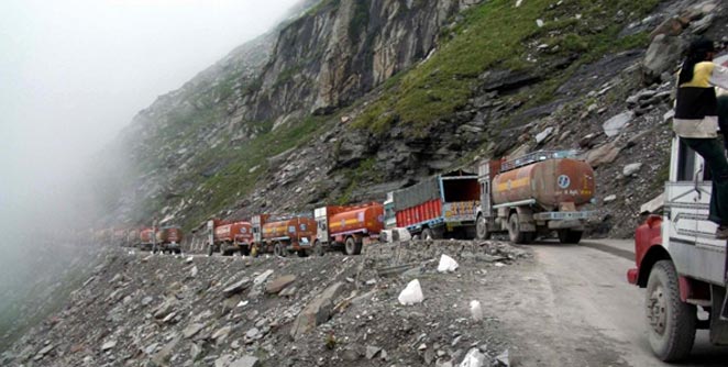 3-Rohtang-Pass,-India