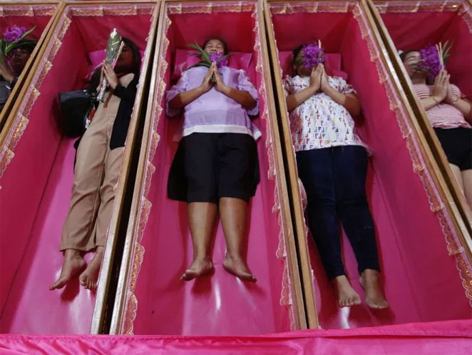 coffin1