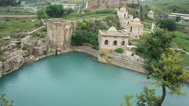 pakistani-hindu-temple3