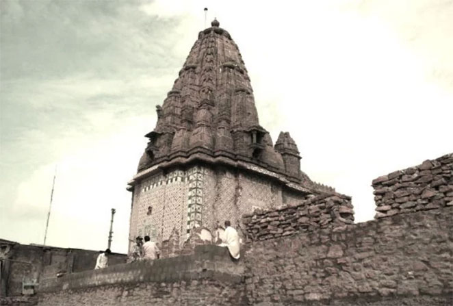 pakistani-hindu-temple4