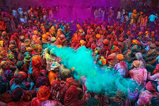 holi2