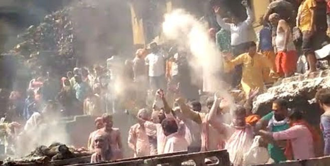 holi2