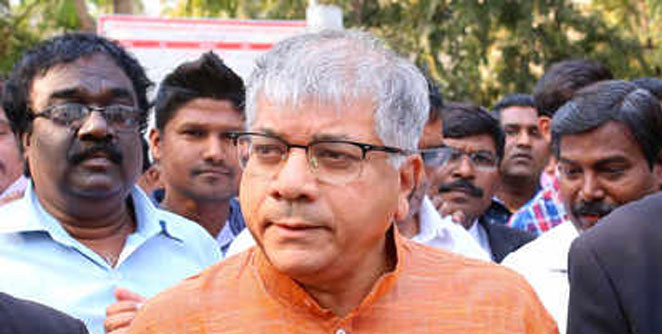 prakash-amabedkar